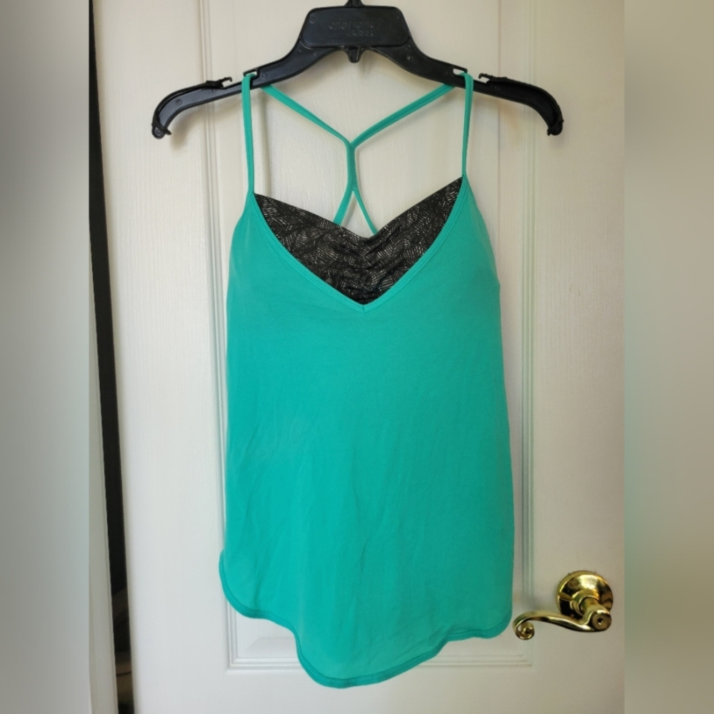 Lululemon Roll Out Tank Top Bali Breeze Jazzy White Green Size 4 Built-in Bra